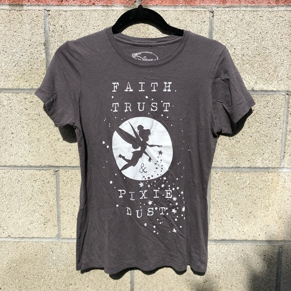 🔥 2 for $20 🔥 DISNEY graphic T-shirt